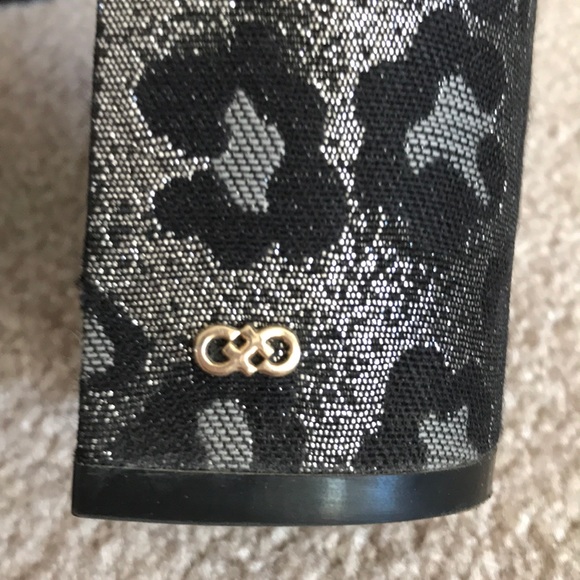 Cole Hahn Pumps - Picture 4 of 7